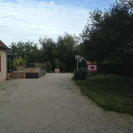 Les Petites Brosses Bed & Breakfast